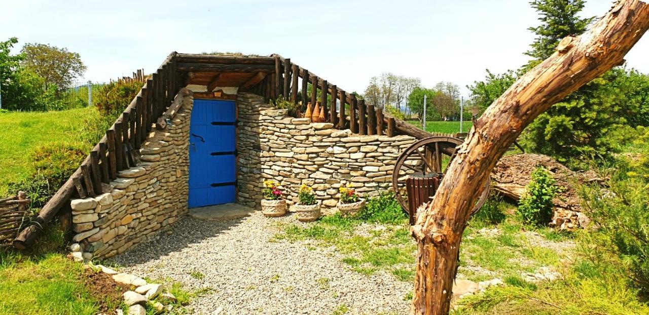 Hotel Valea Celor Doisprezece Piriu Dobreni Exterior foto